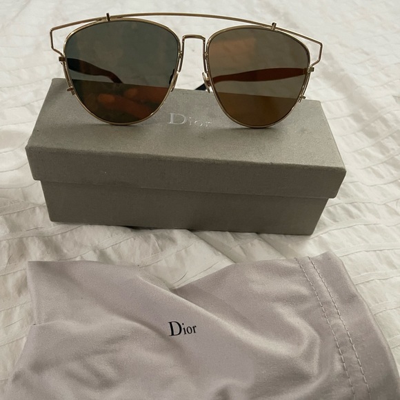 Designer Dior sunglasses - Picture 4 of 5